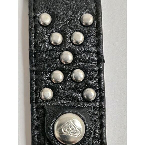 Ladies Pink Roxy Watch Soft Leather Band With Rivets Very Stylish - Picture 6 of 12